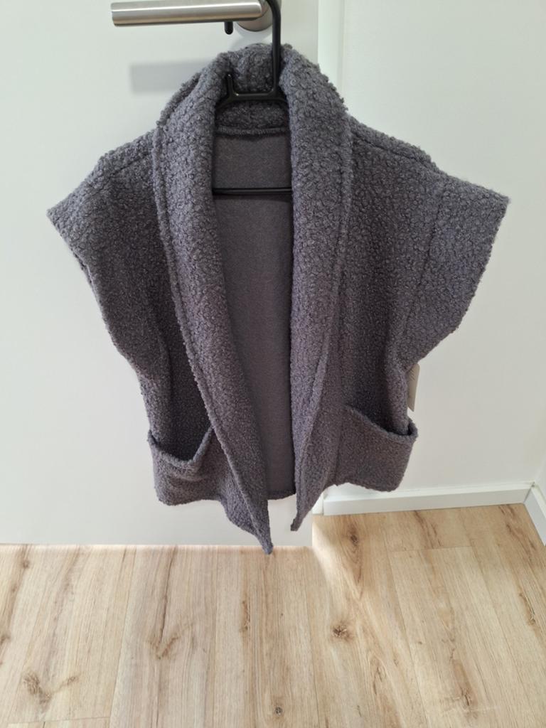 Gilet, Ophalen of Verzenden, Nieuw, Maat 42/44 (L), Grijs
