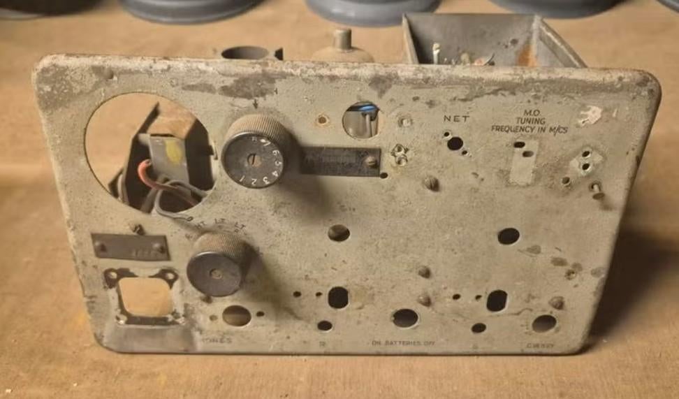 WS18 wireless set bottom chassis for spare parts, Verzamelen, Ophalen of Verzenden, Landmacht, Engeland, Overige typen