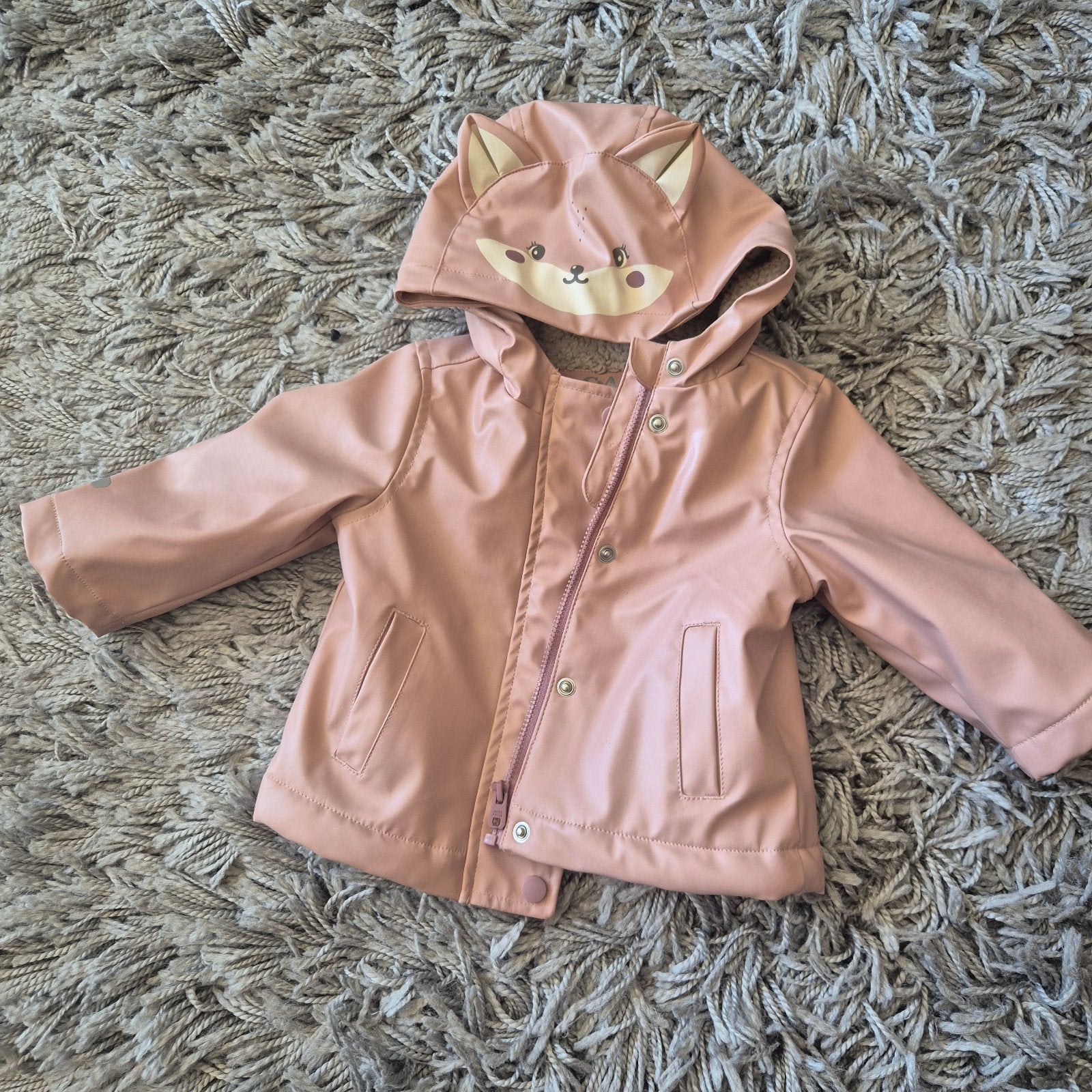 Schattig roze C&A Baby jasje met vos capuchon - Maat 68, Ophalen, Meisje, Zo goed als nieuw, C&A Baby