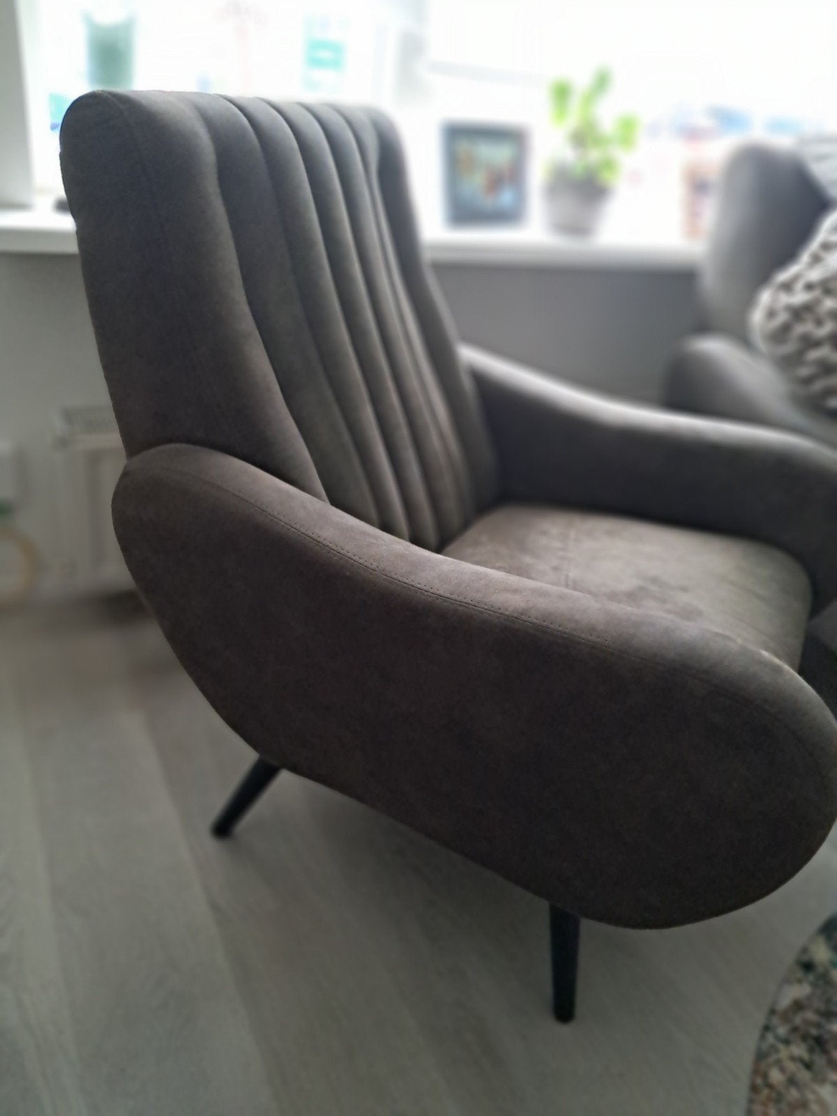 Mooie degelijke en comfortabele stoel, Ophalen, Gebruikt, Minder dan 75 cm, Stof