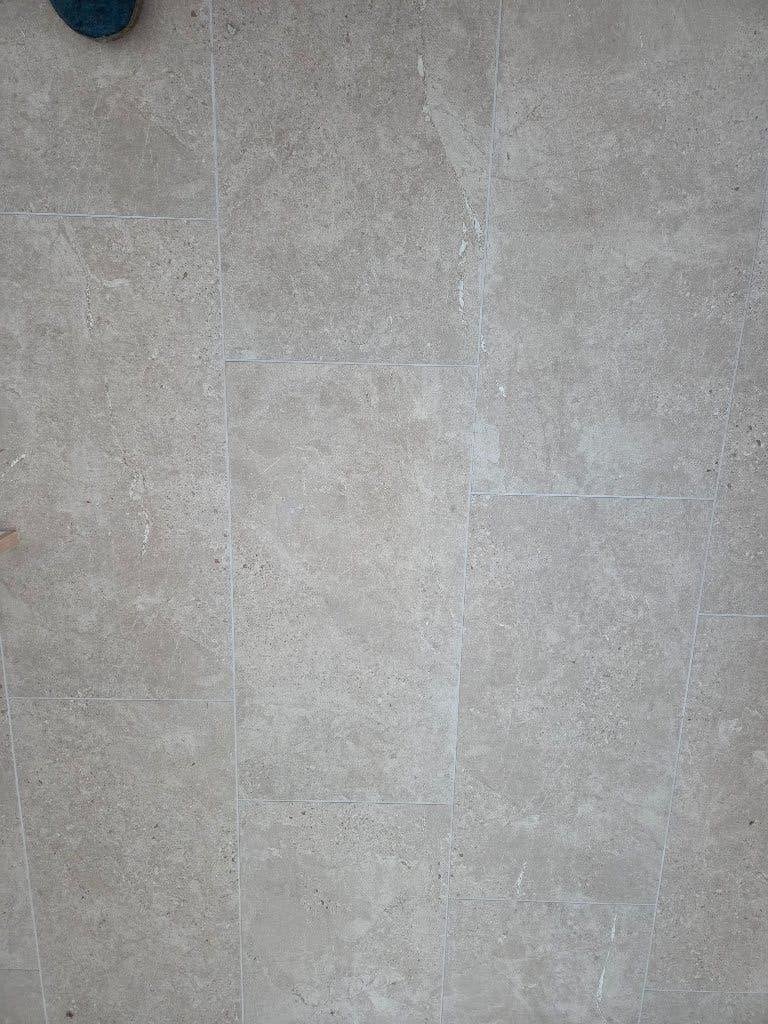 keramische travertin tegels 30 bij 60 zandkleur, Doe-het-zelf en Verbouw, Tegels, 60 cm of meer, Keramiek, Nieuw, Ophalen of Verzenden