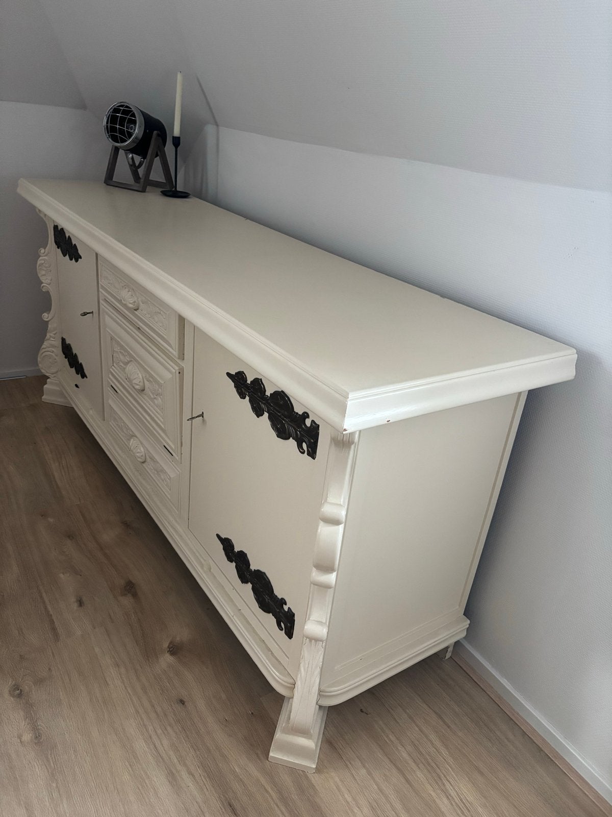 Antiek dressoir/sideboard - Crème met zwart beslag, Ophalen