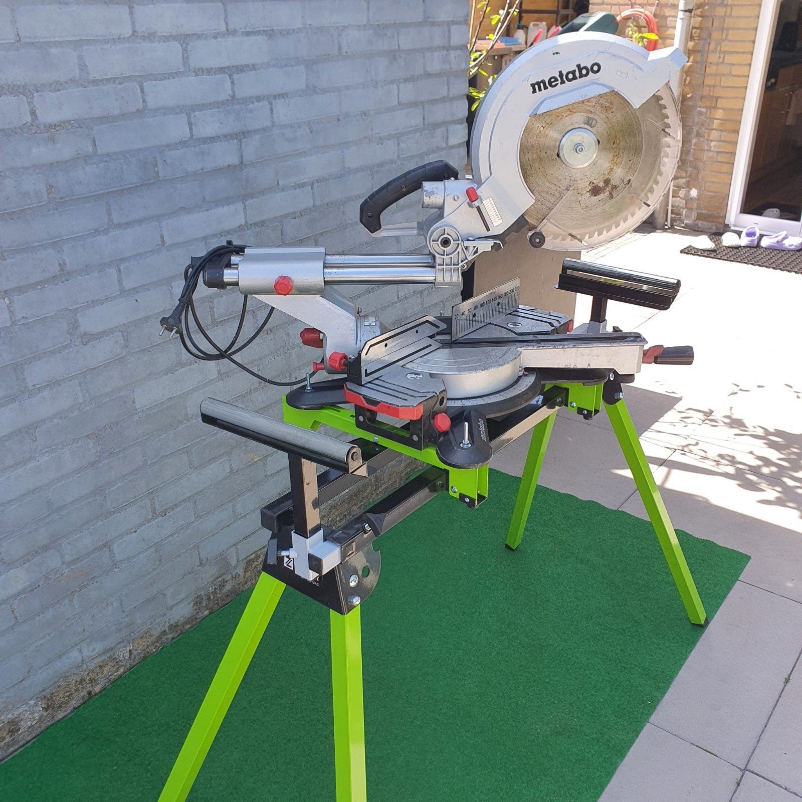 afkortzaag Metabo KGS 305 M, Ophalen, 1200 watt of meer, Afkortzaag, 70 mm of meer