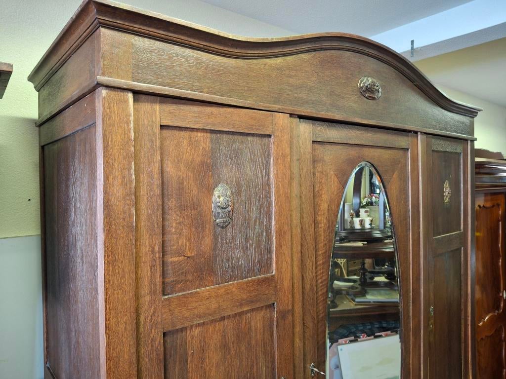 Mooie Antieke Linnenkast 3 deurs facetspiegel rond 1900, Ophalen