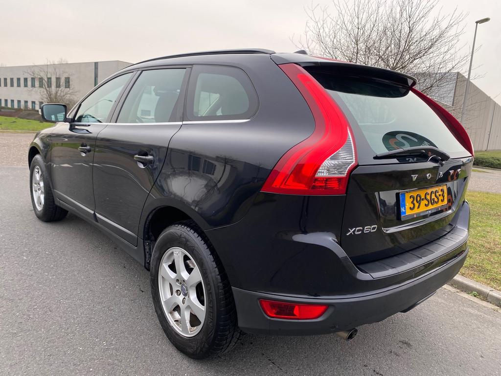 Volvo XC60 2011 | 2.0 D3 Momentum | APK | EURO 5 |, Auto's, Volvo, Euro 5, 1624 kg, Gebruikt, 1984 cc