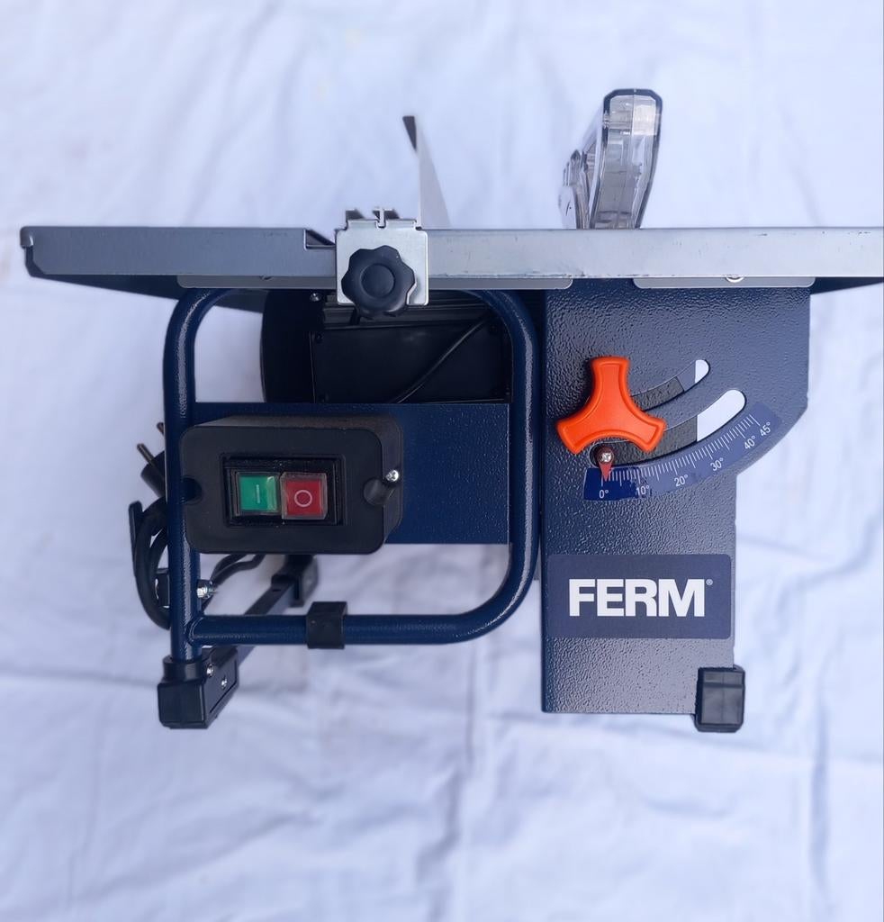 Mooie goedwerkende zaagtafel, Doe-het-zelf en Verbouw, Gereedschap | Zaagmachines, Cirkelzaag, 70 mm of meer, Ophalen of Verzenden