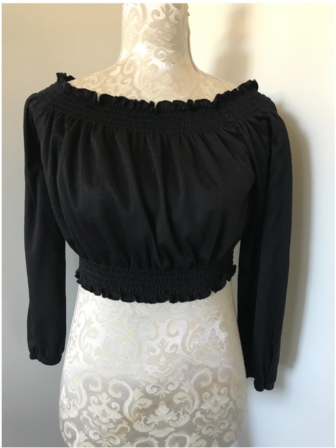 Zwarte Crop Top, Kleding | Dames, Tops, Zwart, Ophalen of Verzenden, Zo goed als nieuw, Lange mouw