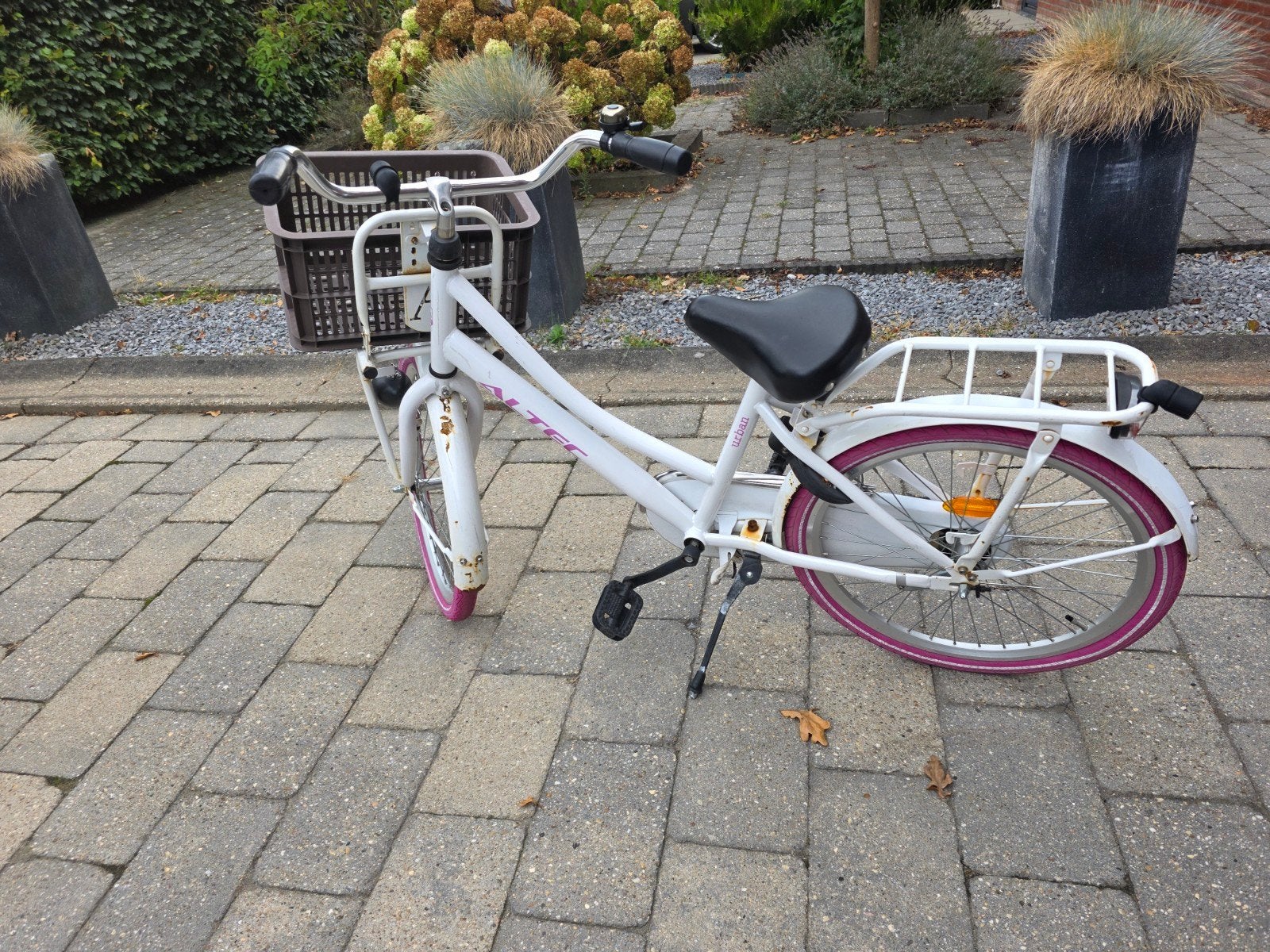 Altec Urban Damesfiets - Wit met Roze Banden 22 inch, Terugtraprem, 50 tot 53 cm, Ophalen, Overige merken