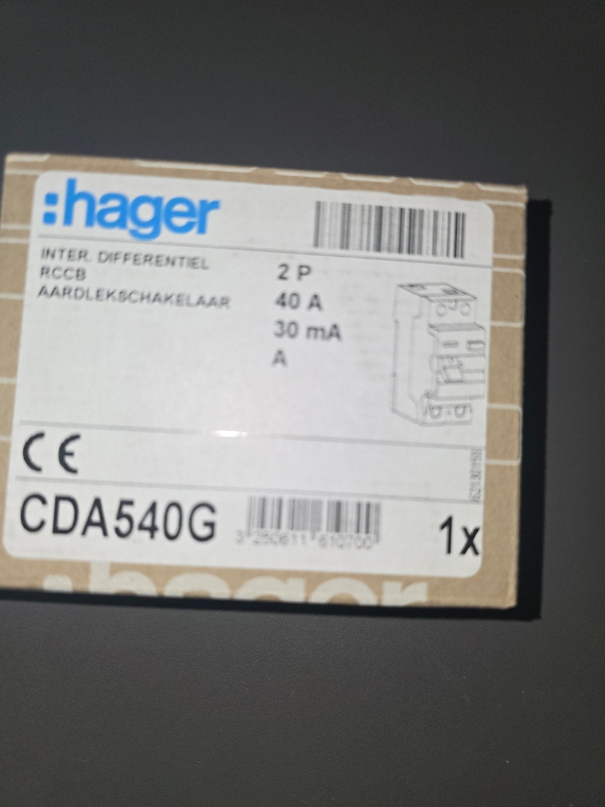 Hager Aardlekschakelaar 2P 40A 30mA CDA540G, Ophalen of Verzenden, Nieuw, Hager, Aardlekschakelaar