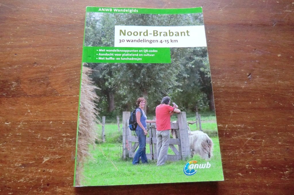 wandelgids - Noord-Brabant - anwb (2012) / Den Bosch, Boeken, Gelezen, Fiets- of Wandelgids, Ophalen of Verzenden, ANWB