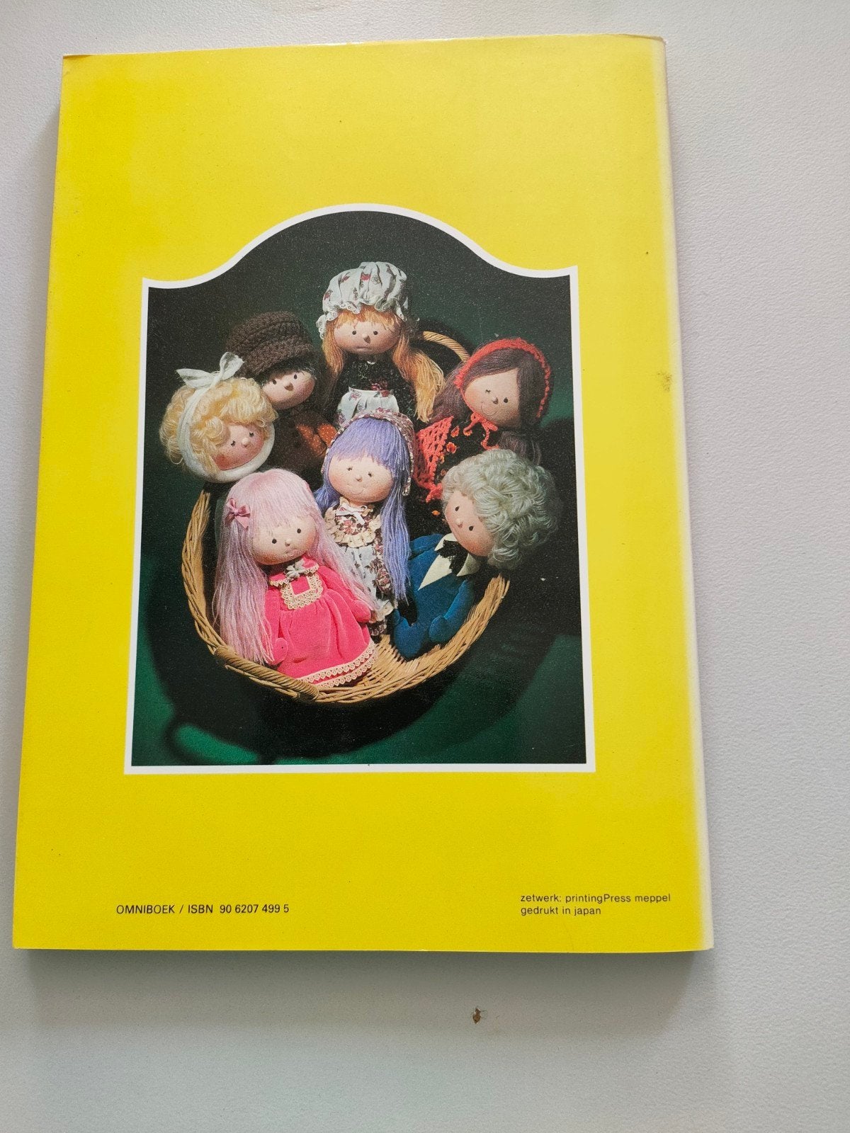 Het nieuwe poppenboek., Ophalen of Verzenden, 14e eeuw of eerder