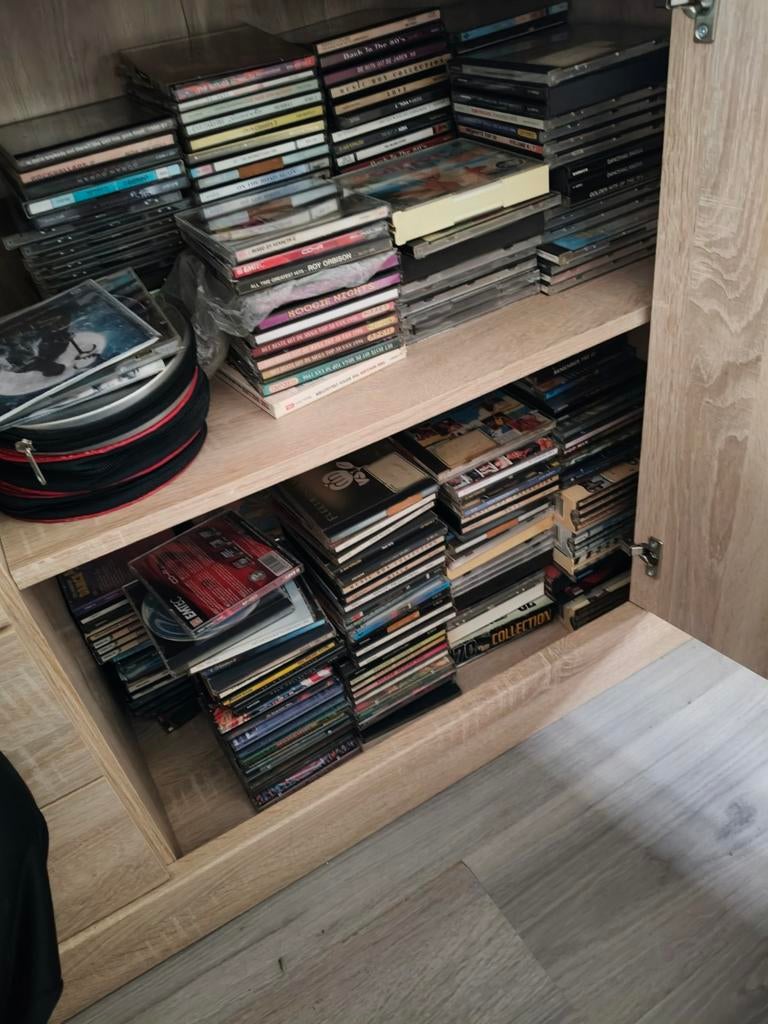 Ongeveer 300 cd s van alles wat bieden vanaf 100 euro, Ophalen of Verzenden, Zo goed als nieuw