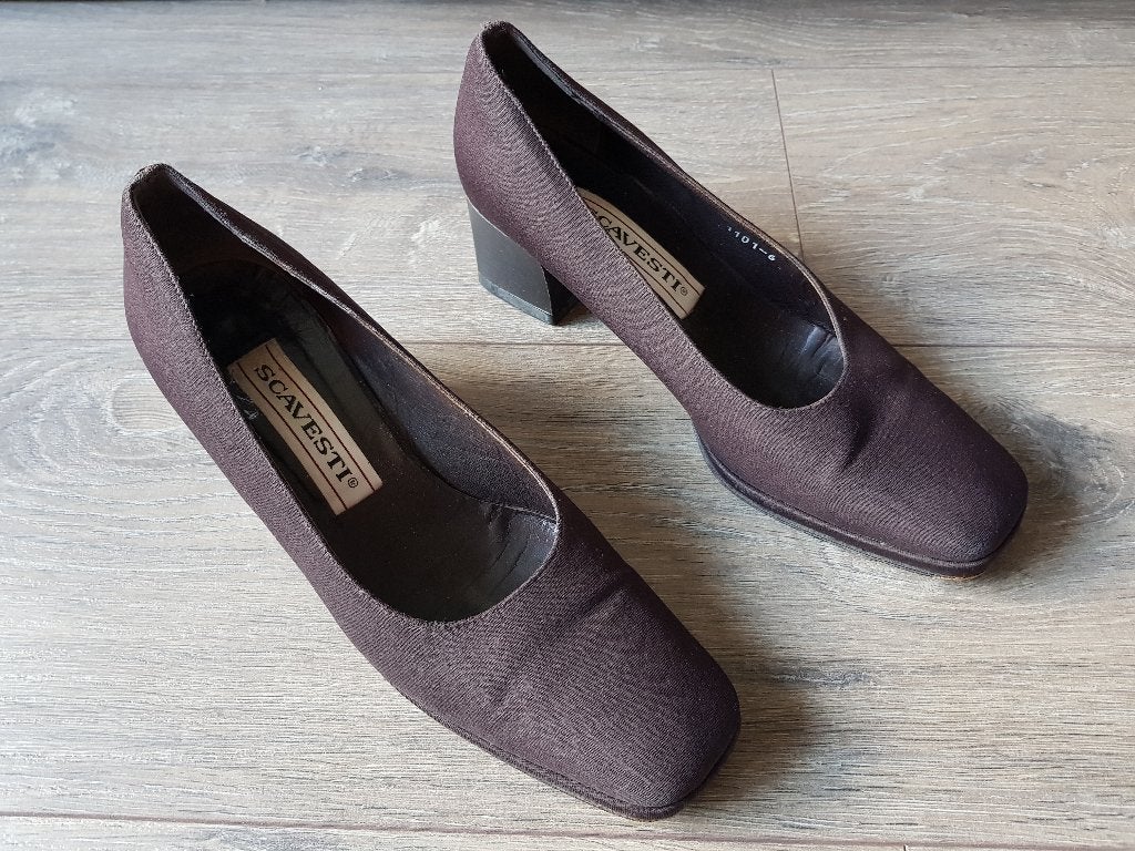 Schoenen / pumps -- maat 37,5 -- merk: Scavesti, Bruin, Ophalen of Verzenden, Zo goed als nieuw, Scavesti