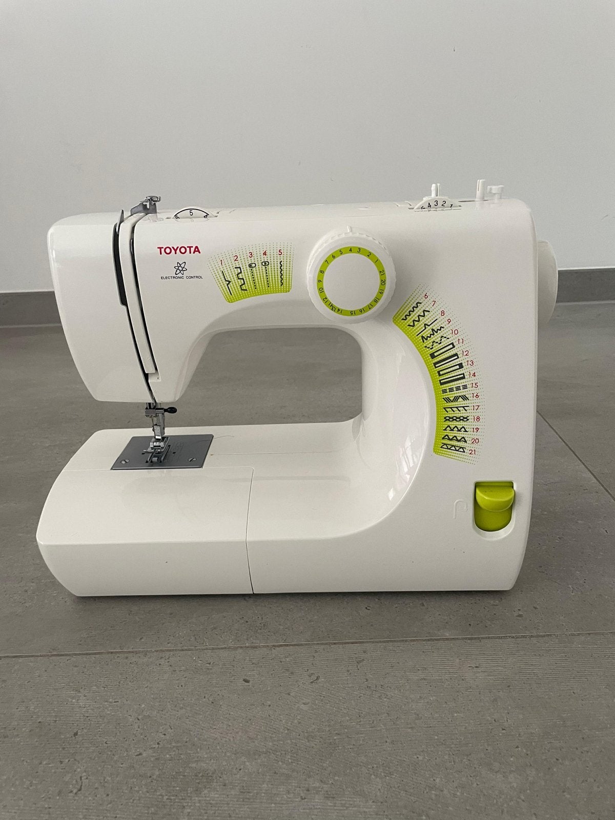 Toyota SE15EU Naaimachine - Zo goed als nieuw, Ophalen, Zo goed als nieuw, Naaimachine, Overige merken