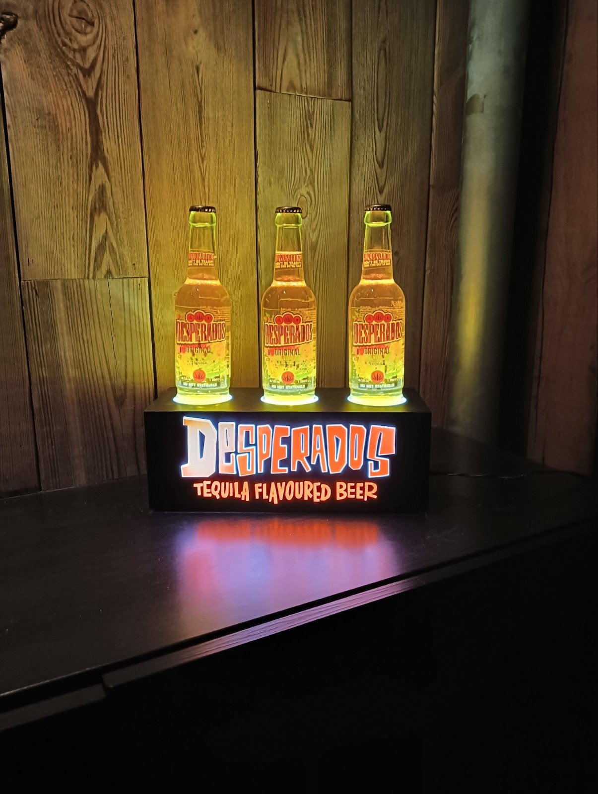 Lichtbak van Desperados, Ophalen, Lichtbak of (neon) lamp
