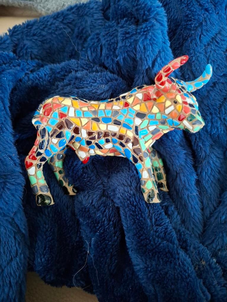 Vintage Mozaïek Stier Beeldje - Verzamelitem 7x11 cm, Verzamelen, Beelden en Beeldjes, Gebruikt, Dier, Ophalen of Verzenden
