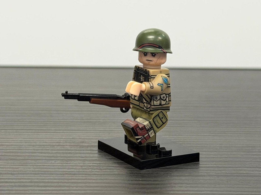 WW2 US Army Ranger minifig - minifigure + M1 Garand, Verzamelen, Verzenden, Landmacht, Amerika, Miniatuur of Beeldje