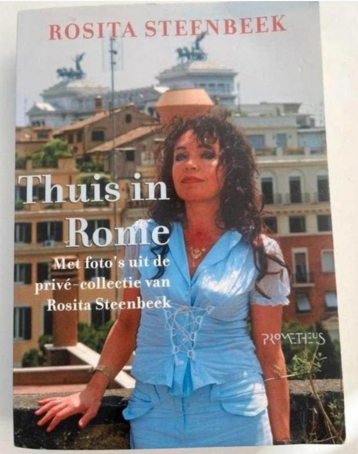 'Thuis in Rome - Rosita Steenbeek (incl. privé-foto's), Boeken, Ophalen of Verzenden, Zo goed als nieuw, Europa