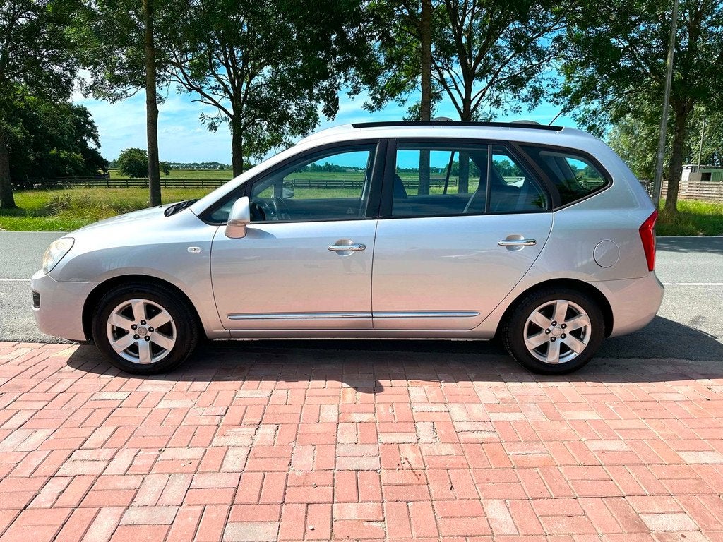 Kia Carens 2.0 CVVT X-ecutive Automaat 144 PK Benzine, Auto's, Kia, 1998 cc, Stof, Gebruikt, 4 cilinders