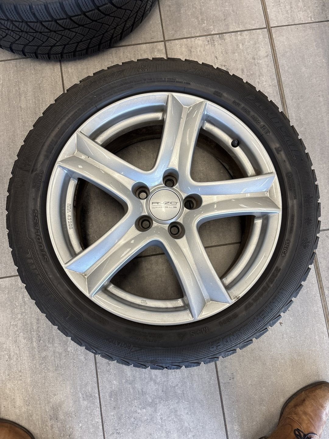 Gebruikte velgen met gebruikte Arrowspeed winterbanden – 225, Gebruikt, -, -, Banden en Velgen