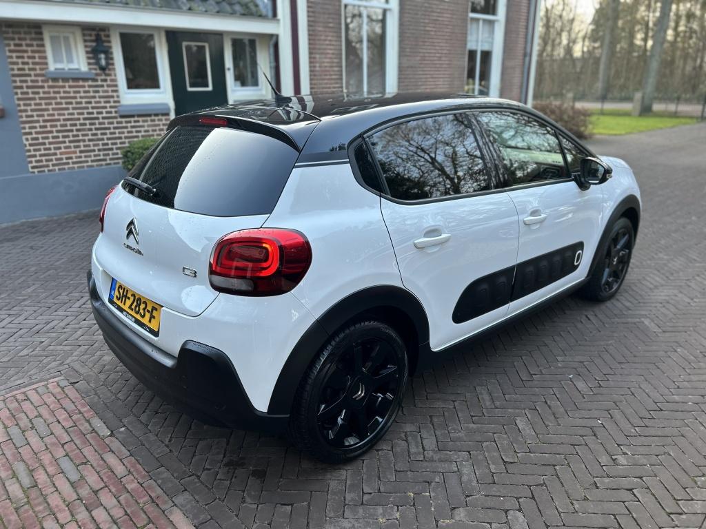 Citroën C3 1.2 Shine Navi, Camera, Carplay, 17" LMV, Trekha, 21 km/l, Euro 6, 1199 cc, Met garantie (alle)