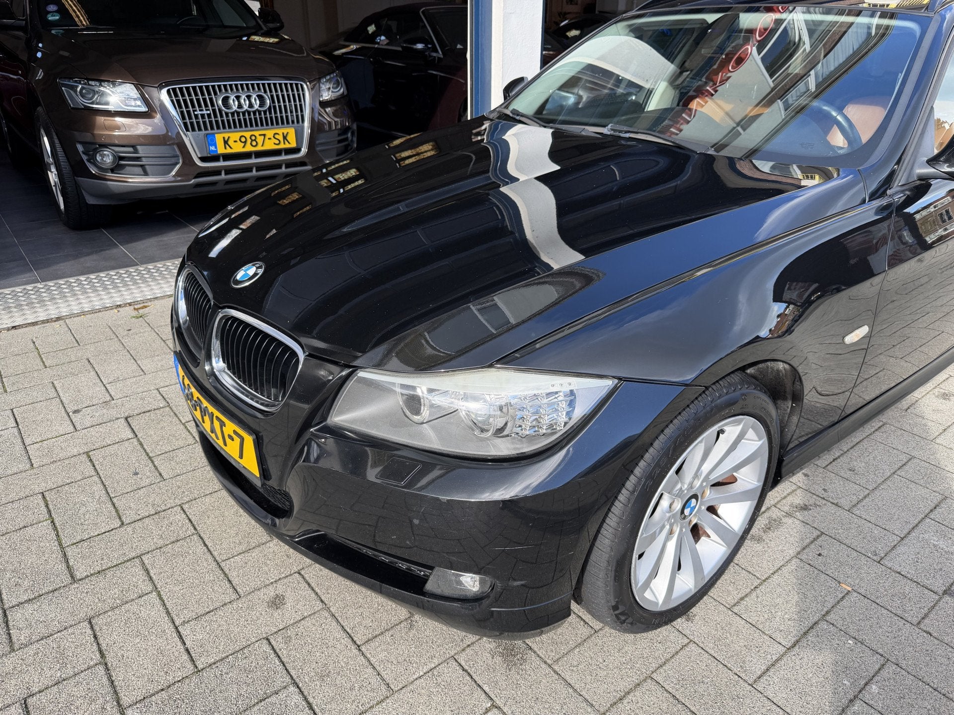 BMW 3 Serie Touring 318i Business Line LEDER/SPORT INTERIEUR, Euro 5, Achterwielaandrijving, Zwart, Origineel Nederlands