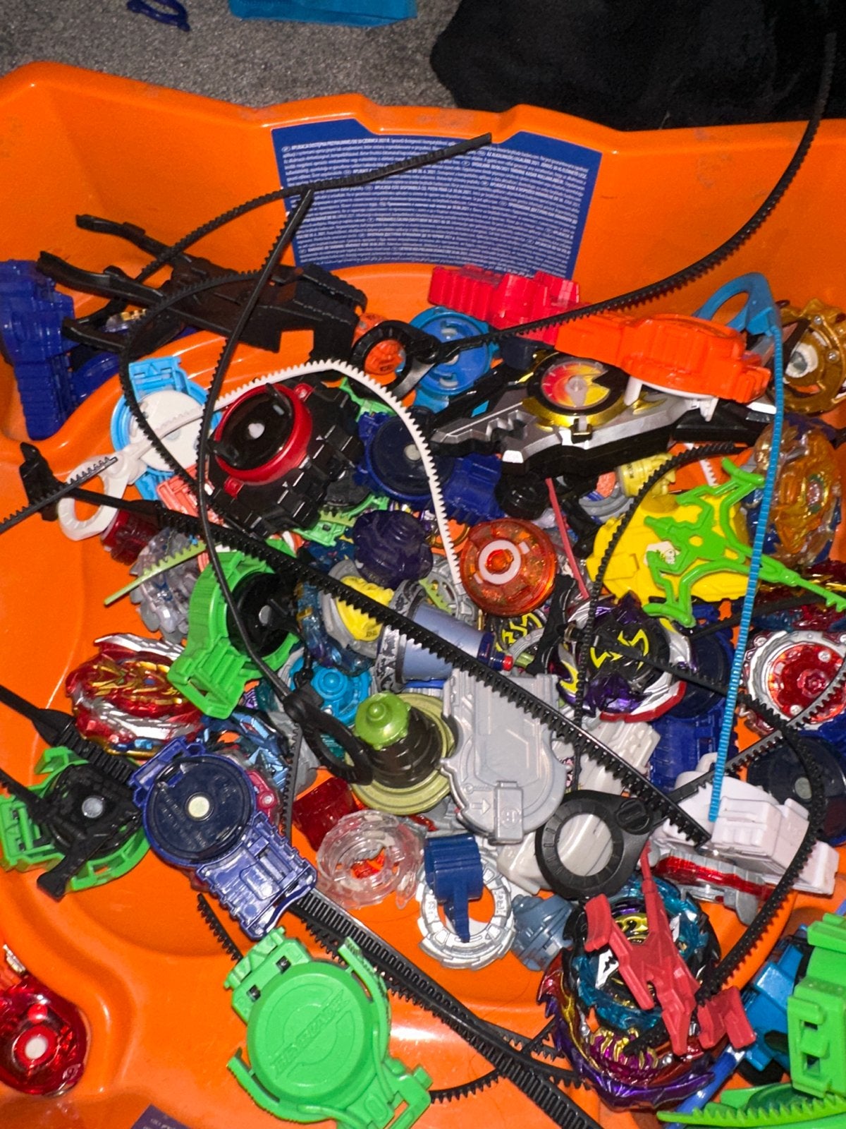 Grote verzameling Beyblades met lanceerders en arena, Ophalen of Verzenden, Gebruikt, Jongen of Meisje