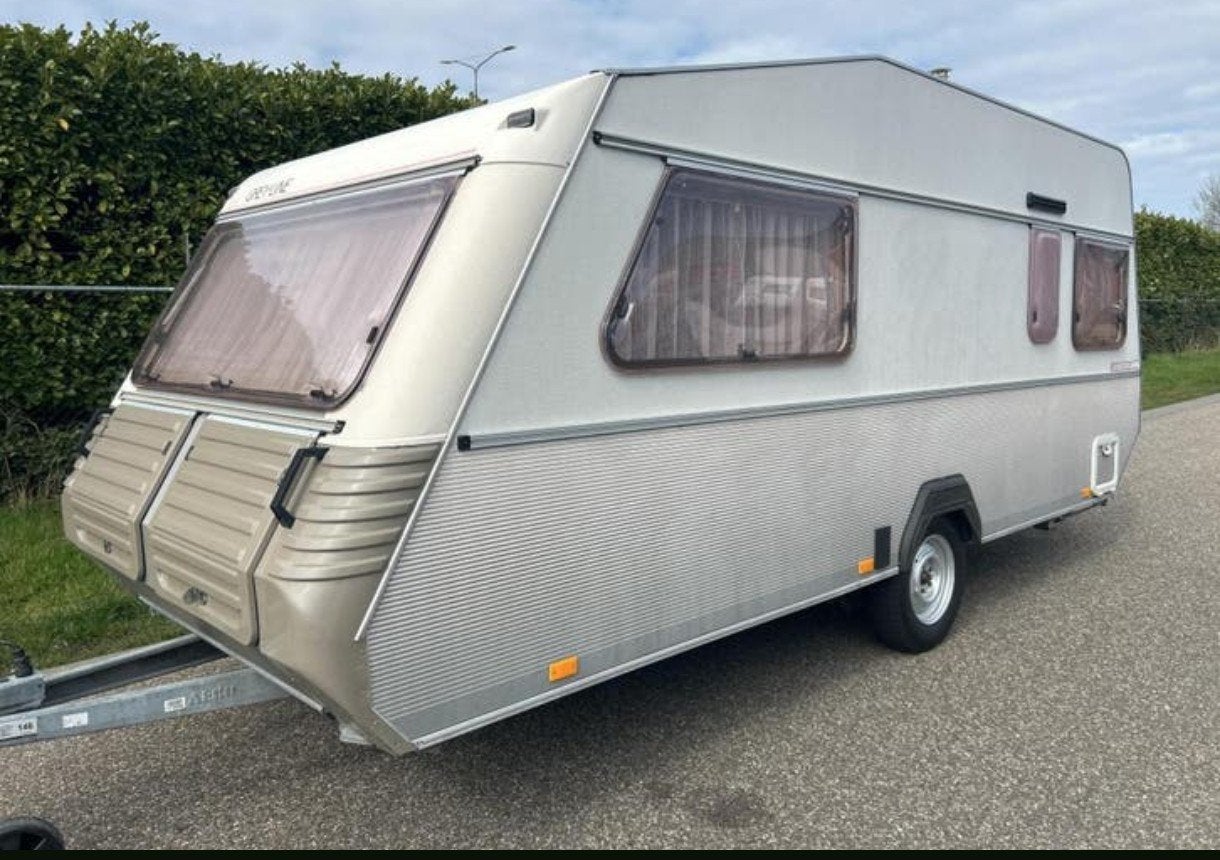 Kip KG 45 tlb caravan met voortent en luifel – nette staat, Caravans en Kamperen, Rondzit, Kip, 750 - 1000 kg, Particulier