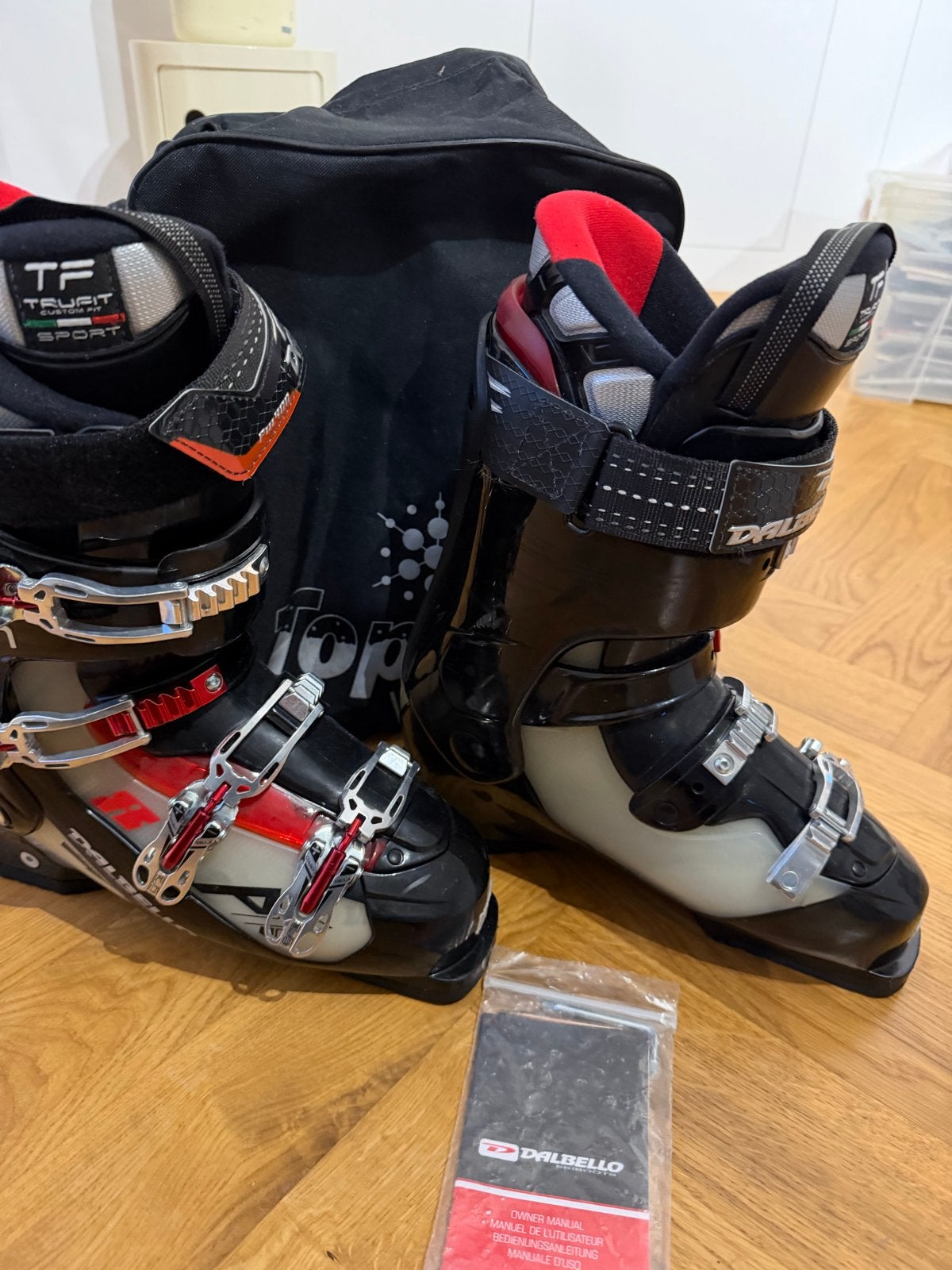 Dalbello ski schoenen  maat 43 - Zo goed als nieuw, Sport en Fitness, Overige merken, Schoenen, Ophalen of Verzenden, Zo goed als nieuw