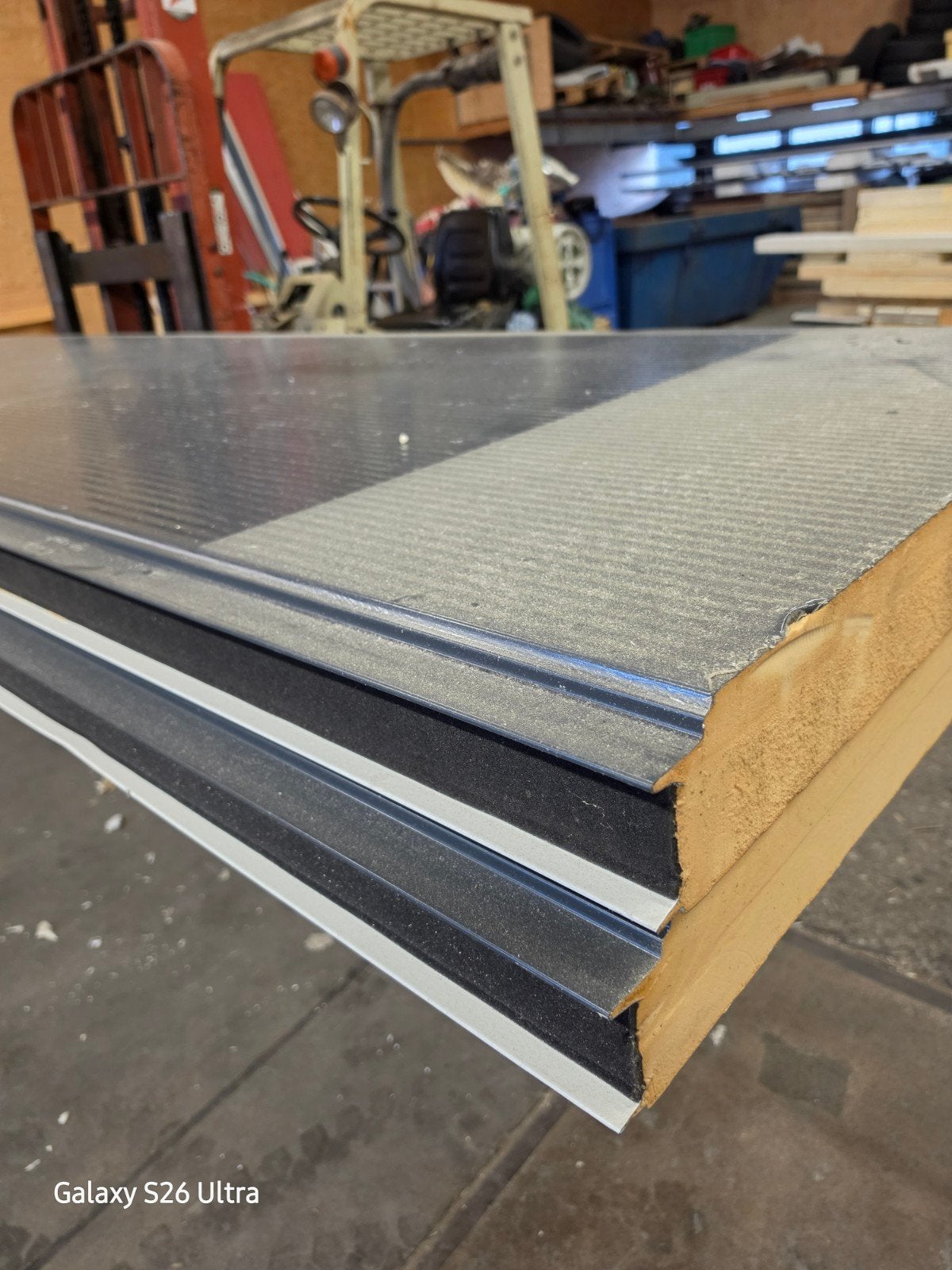 Sandwichpanelen 540cm lang, 10cm dik, Ophalen