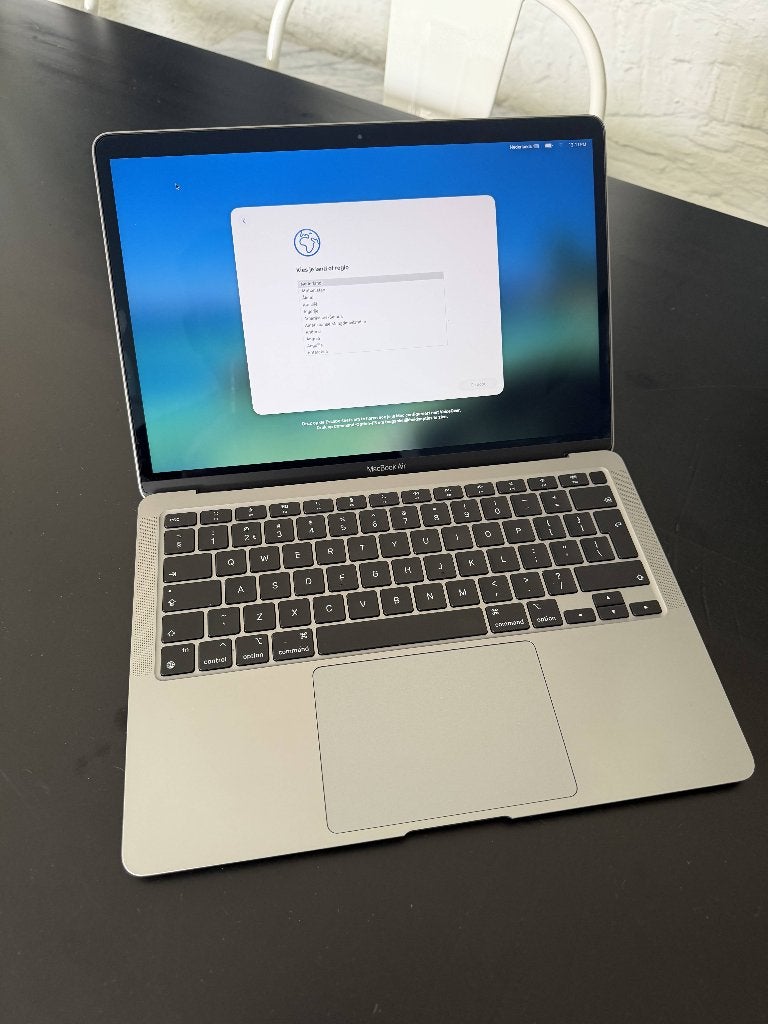 Foto 2 van MacBook Air 13 M1 - 16GB - 512GB
