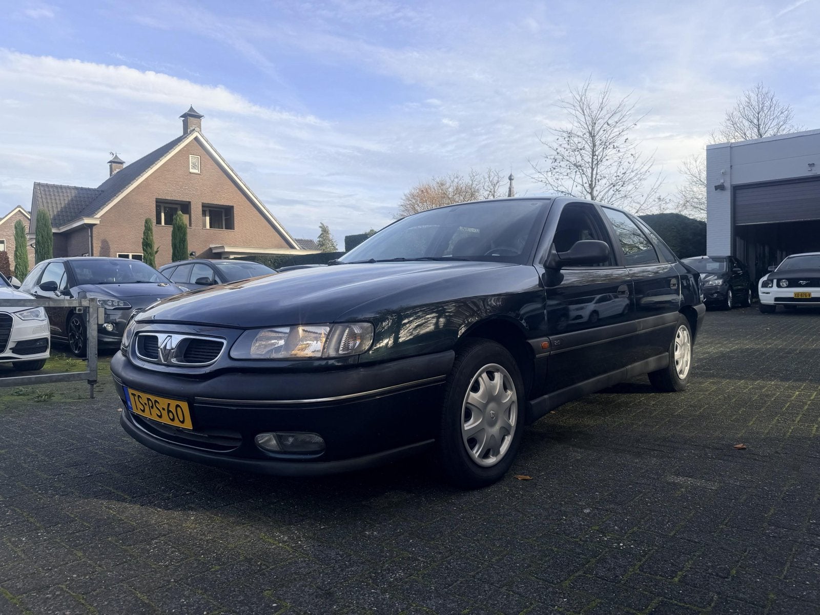 Renault Safrane 2.0 RTE 1998 Groen, Auto's, Renault, Voorwielaandrijving, 1550 kg, Zwart, 4 cilinders