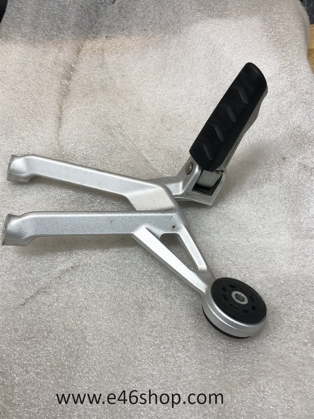 VOETSTEUN RECHTS ACHTER BMW K53 K54 OE 46718540799, Gebruikt, -, -, Ophalen of Verzenden