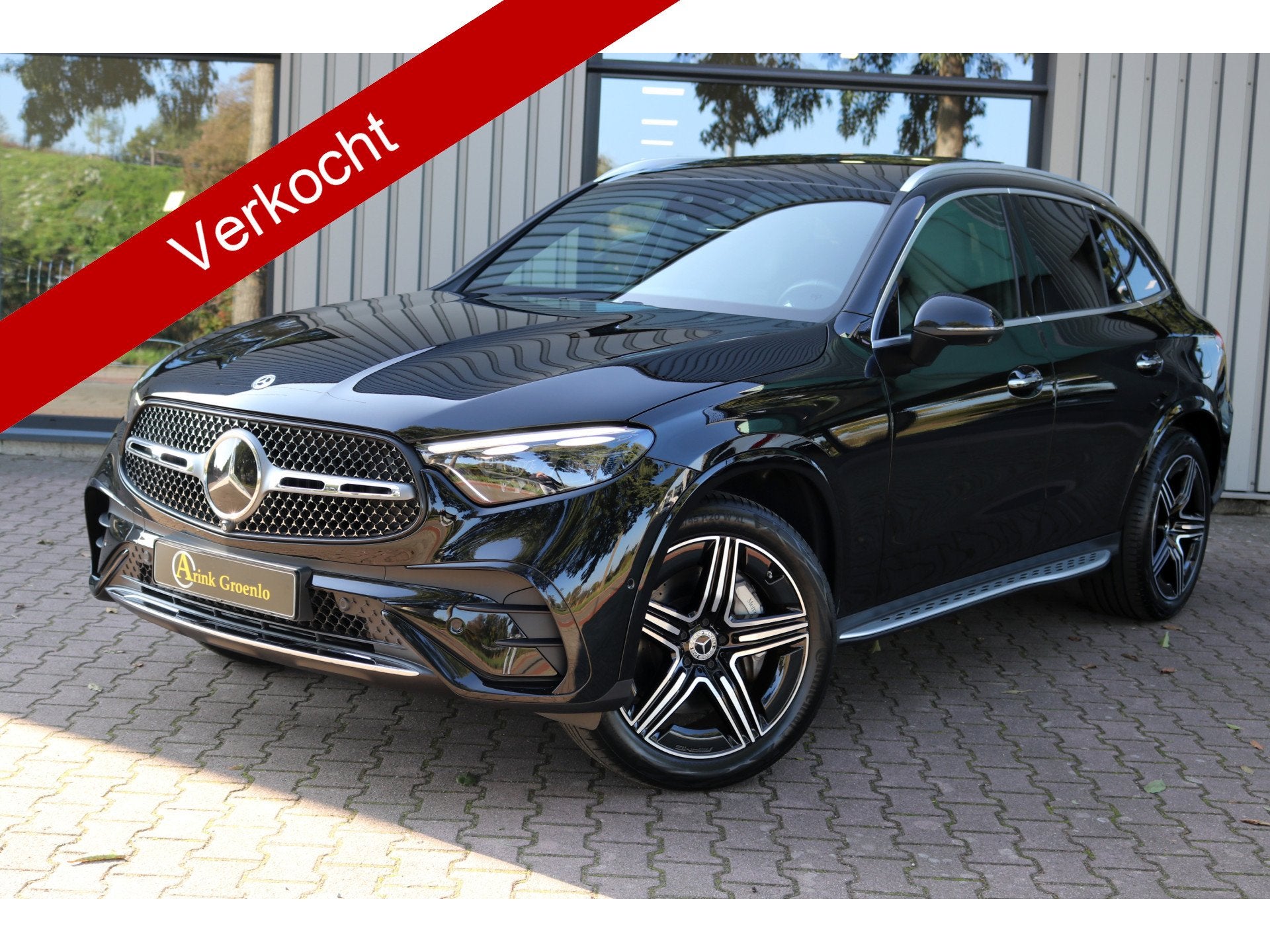 Mercedes-Benz GLC 300e 4MATIC AMG Line Pano Airmatic Achtera, Automaat, Gebruikt, Zwart, Zwart