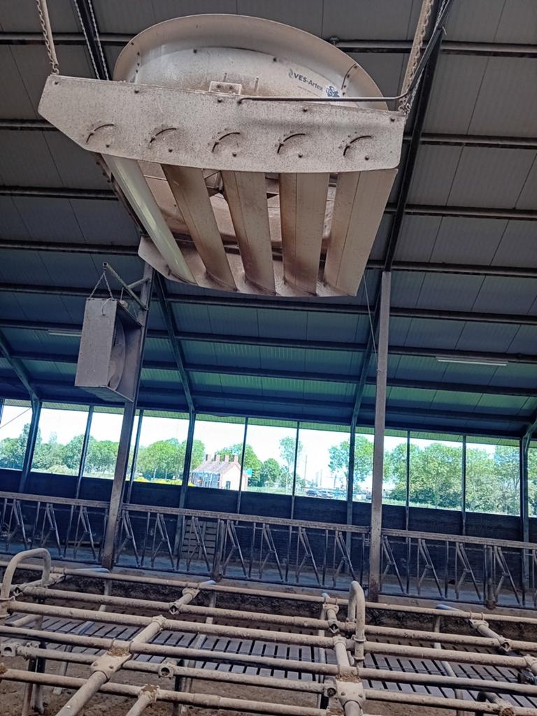 Ventilator horizontal 1x , wandventilators 10 x  vierkant