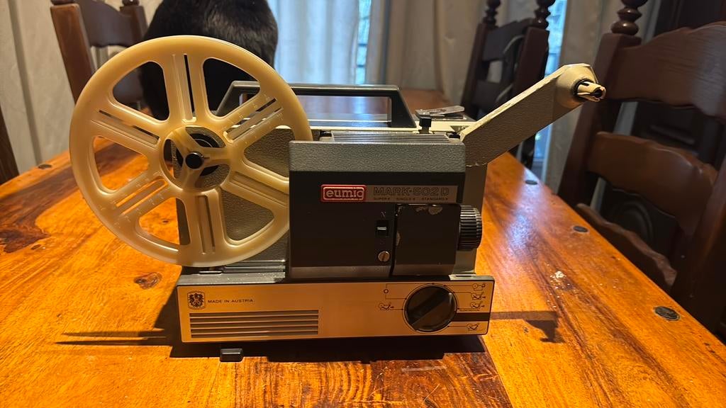 Filmprojector, Ophalen of Verzenden, Zo goed als nieuw, Groter dan 1:32