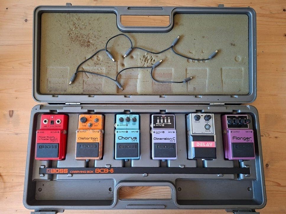Boss BCB-6 Pedalboard, 5 effectpedalen, 1 voeding en kabels, Muziek en Instrumenten, Ophalen of Verzenden, Gebruikt, Delay of Echo