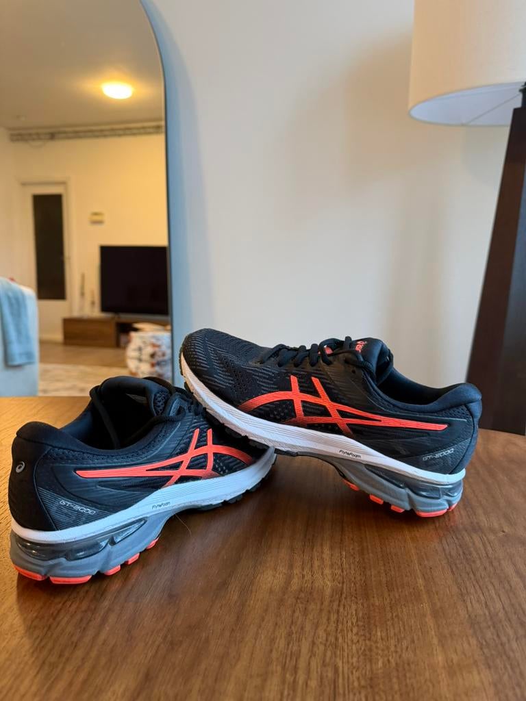 Asics hardloop schoene, Sport en Fitness, Loopsport en Atletiek, Ophalen of Verzenden, Zo goed als nieuw, Hardloopschoenen, Asics