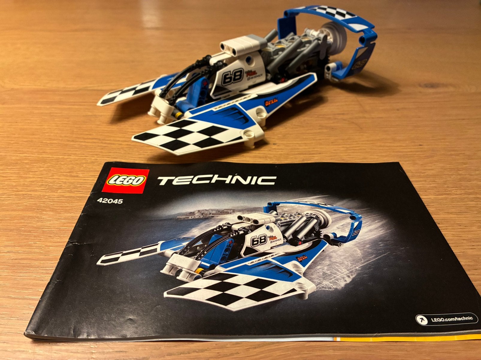 LEGO technic 42045 speedboot, Kinderen en Baby's, Ophalen of Verzenden, Zo goed als nieuw