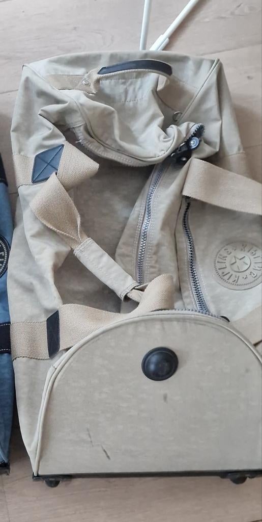 Grote kipling reistas met trolleyfunctie!, Beige, Ophalen of Verzenden, Zo goed als nieuw, 60 tot 80 cm