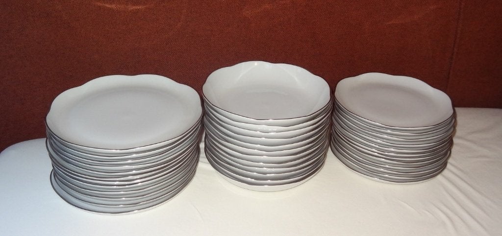 Mooi weinig gebruikt servies (12-delig), Overige merken, Ophalen of Verzenden, Zo goed als nieuw, Overige stijlen