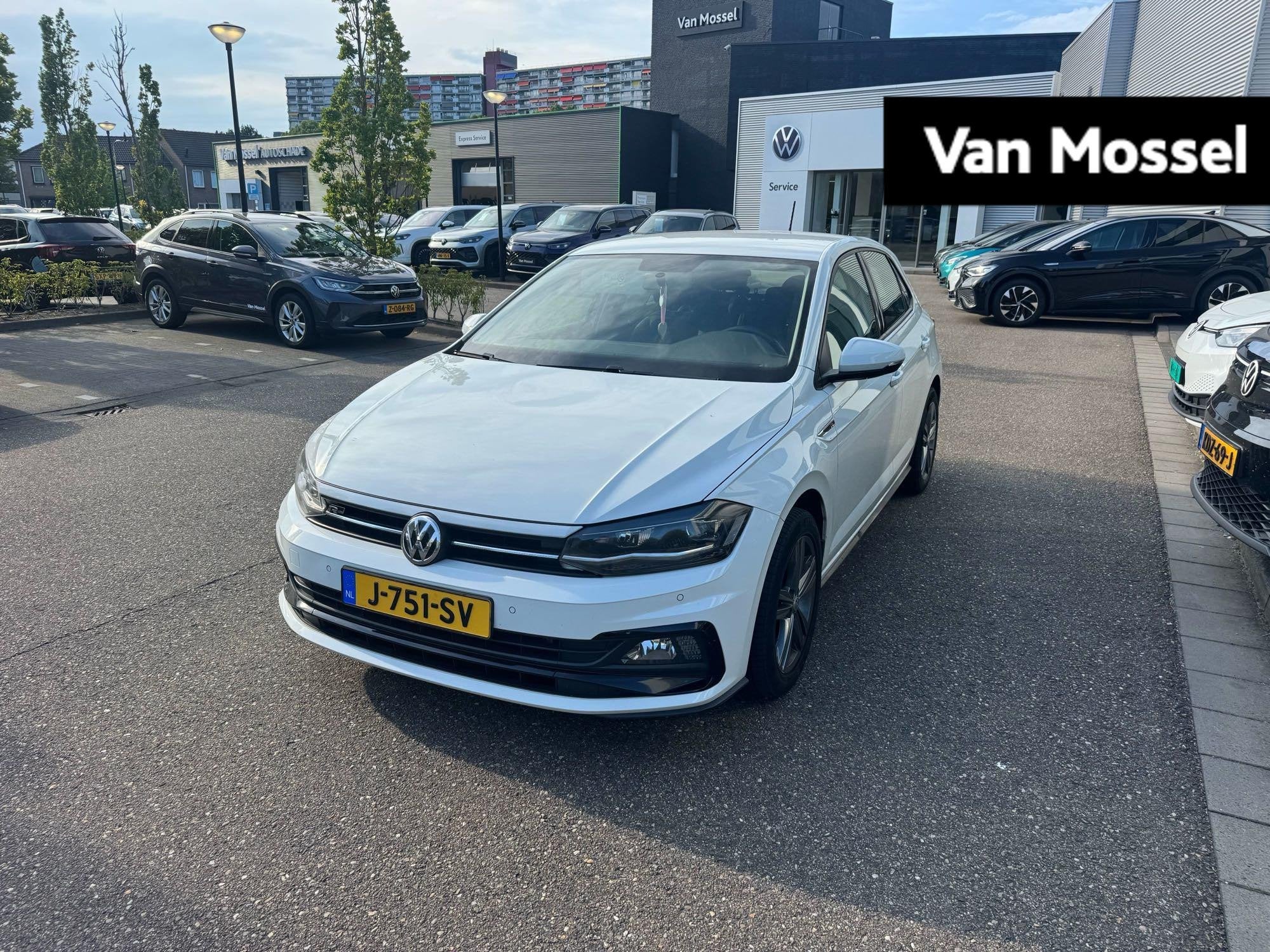 Volkswagen Polo 1.0 TSI 95 PK | R-Line exterieur | Parkeerse