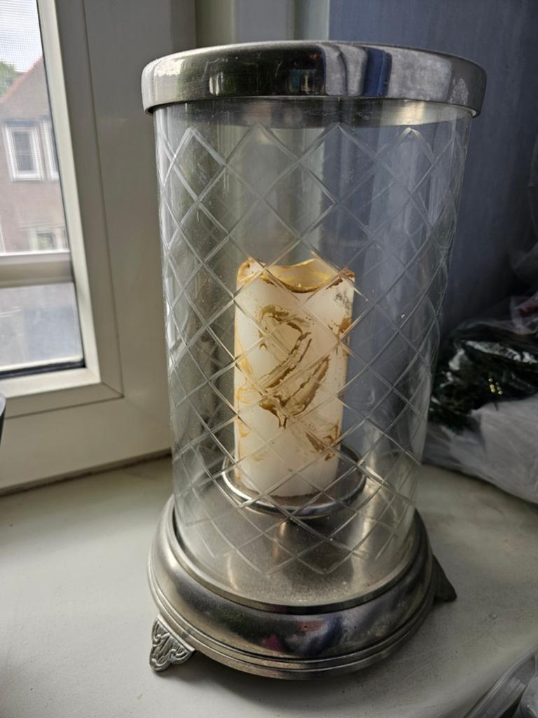 ZEER MOOIE KAARSWINDLICHT MET LEDKAARS, Ophalen, Zo goed als nieuw