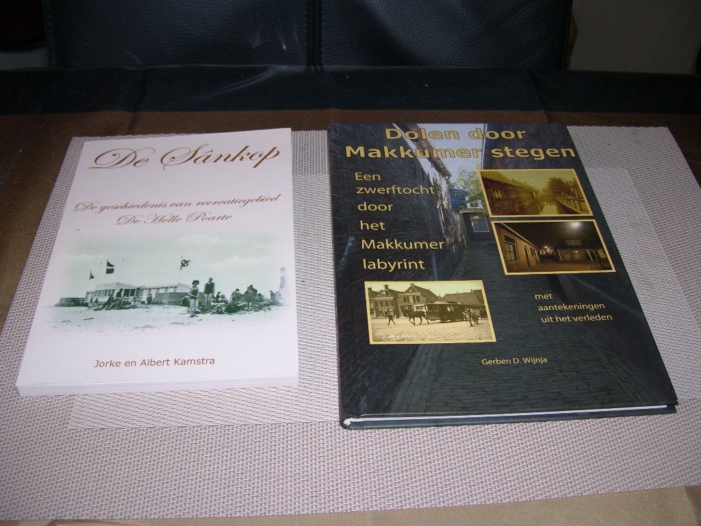 2x boek over makkum, Ophalen of Verzenden, 20e eeuw of later, Gelezen, D wijnja