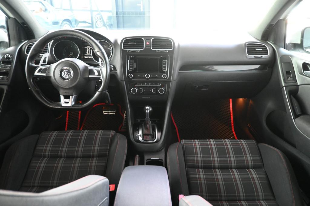 Volkswagen Golf 2.0 GTI 211PK! Automaat Clima Navigatie Crui, Auto's, Volkswagen, Euro 5, Stof, Gebruikt, Zwart
