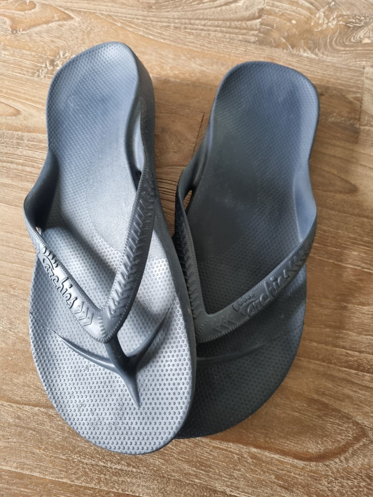 Archies slippers - Maat 39.5-40 - Zo goed als nieuw, Ophalen of Verzenden, Zo goed als nieuw, Overige kleuren, Slippers
