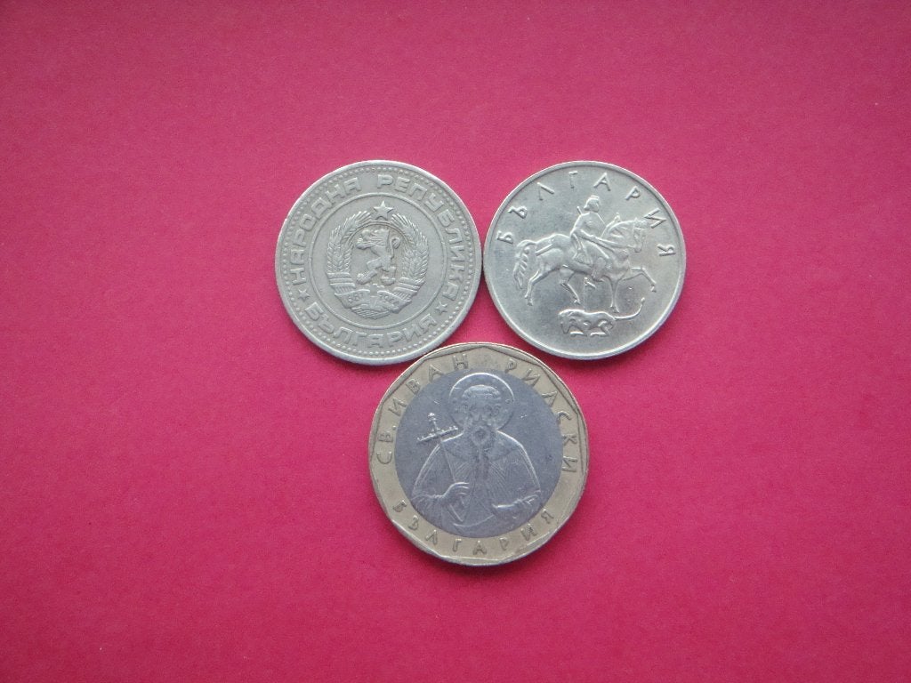 Lot Bulgarije setje munten 50 Stotinki en 1 Lev 1974 / 2002., Verzenden, Bulgarije, Setje