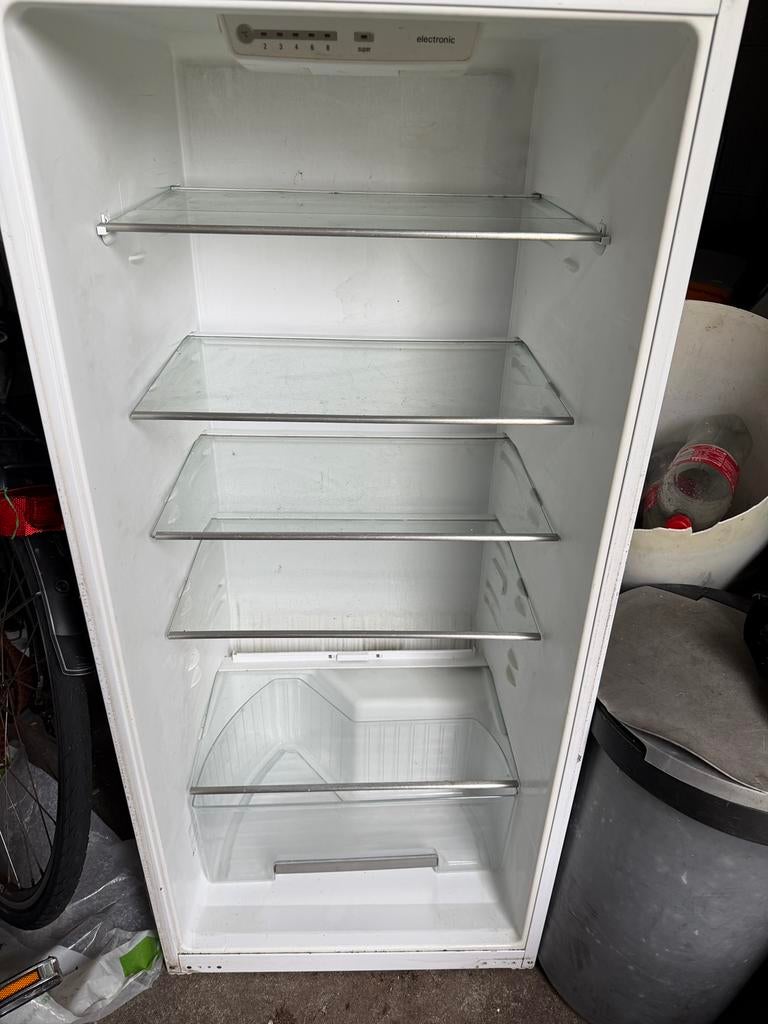 Siemens Inbouwkoelkast, Ophalen, 120 tot 140 cm, Minder dan 60 cm, Zo goed als nieuw
