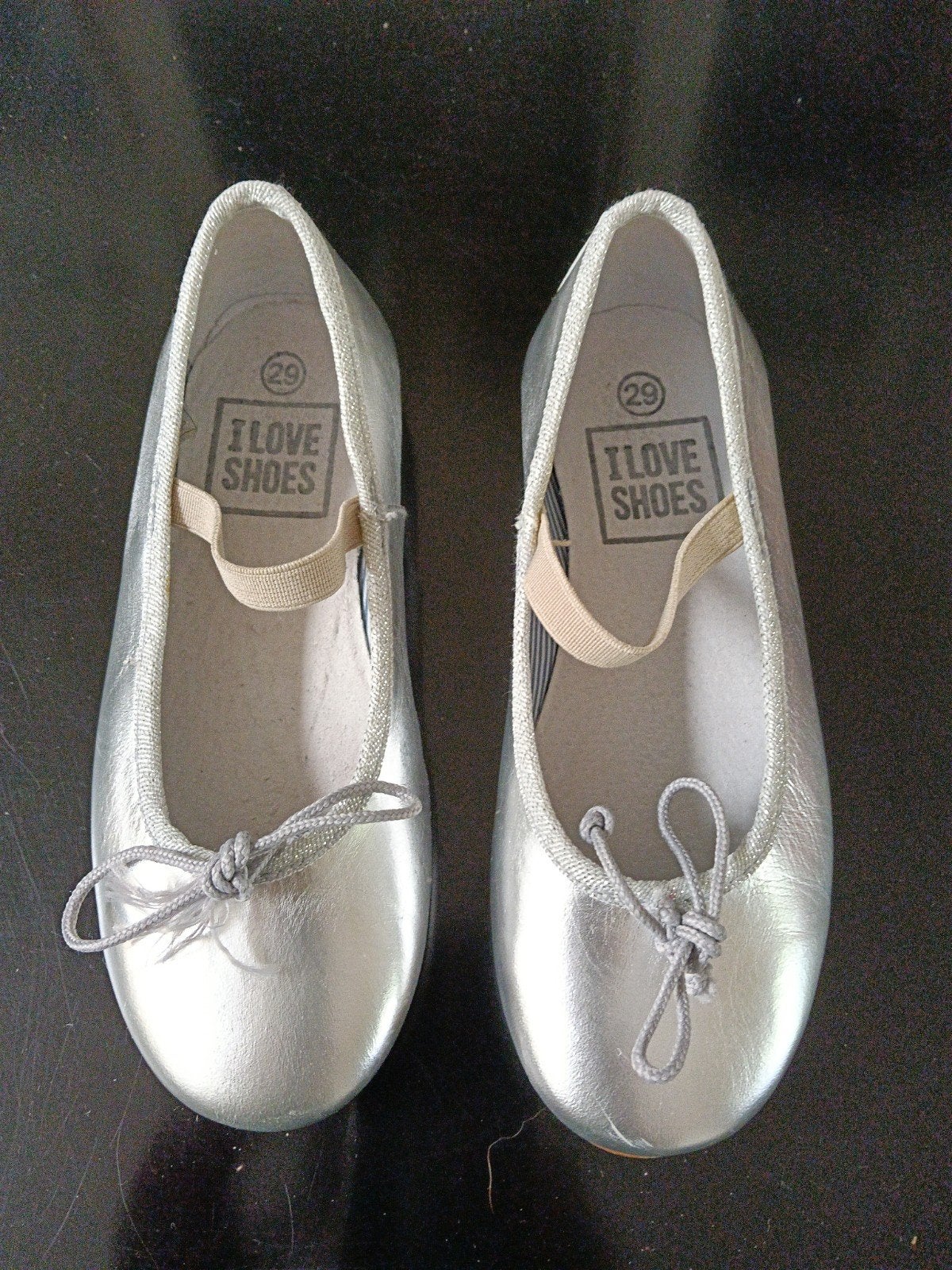 Zilveren ballerina's maat 29 - Echt leer, Made in Spain, Kinderen en Baby's, Kinderkleding | Schoenen en Sokken, Ophalen of Verzenden