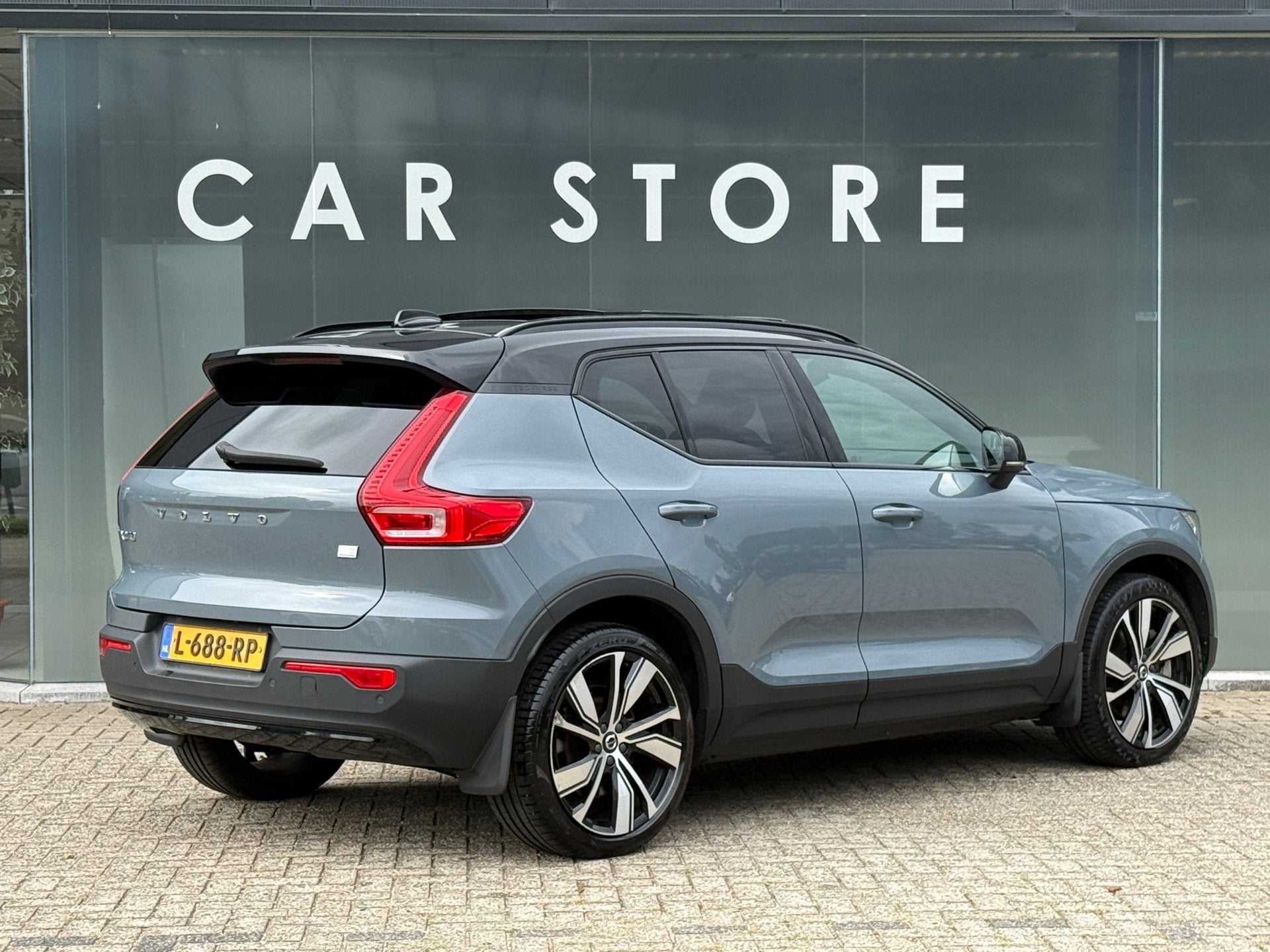Volvo XC40 Recharge P8 AWD R-Design PANO|HARMAN|Memory|Leder, Auto's, Volvo, Gebruikt, Zwart, 33 min, Vierwielaandrijving